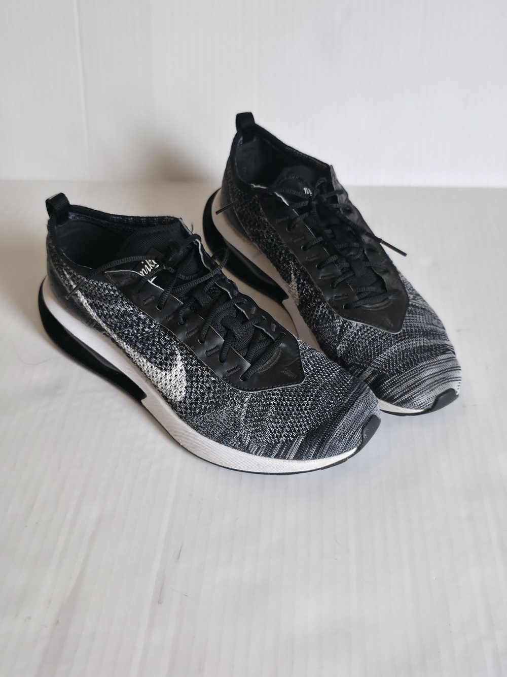 Nike Air Max Flyknit Racer Shoe Sneaker Black Men’s 10 Lace-up Runner Sport